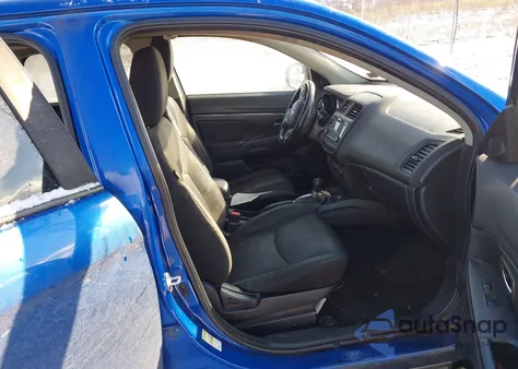 2016 Mitsubishi Outlander Sport 2.0 Es z USA, uszkodzony, nr VIN JA4AR3AU6GZ043545